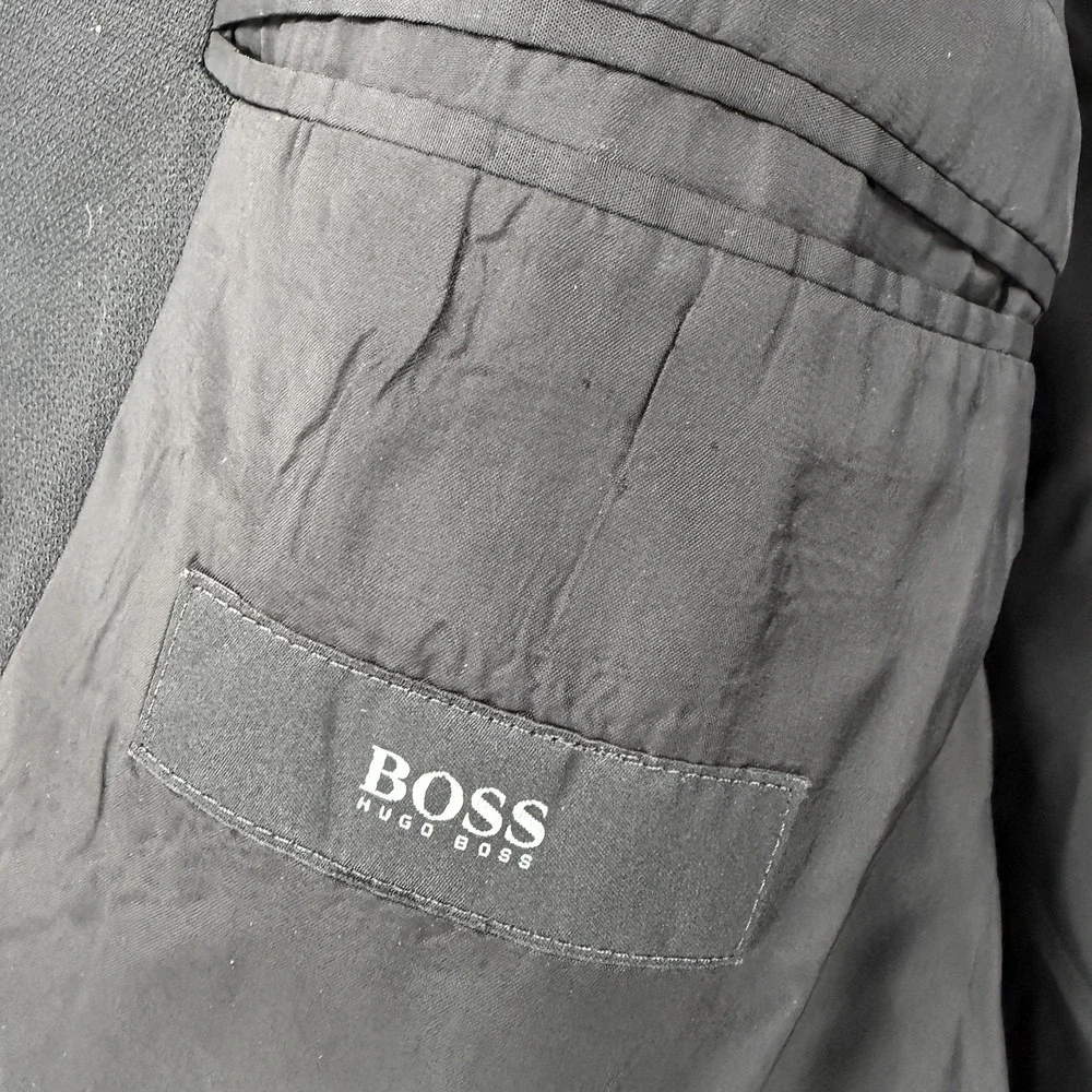 Hugo Boss Suit Jacket Mens 46 Black‎ Wool 3 Button Notch Lapel Made USA